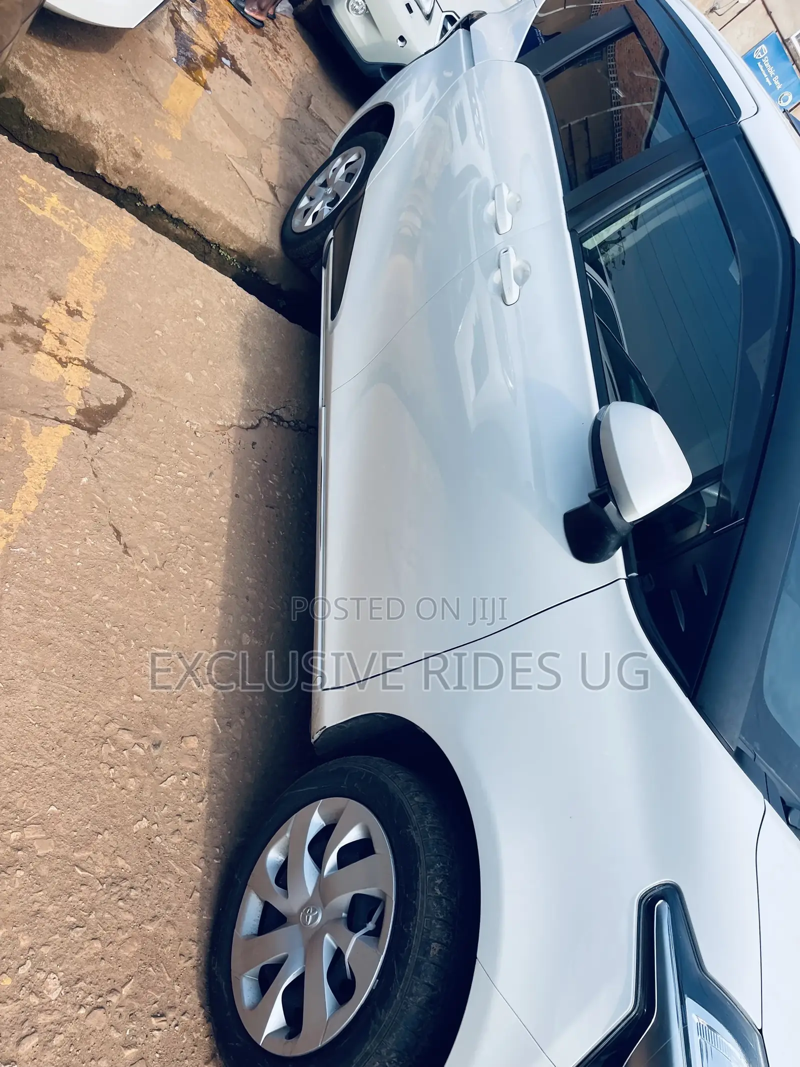 Toyota Sienta 2016 White