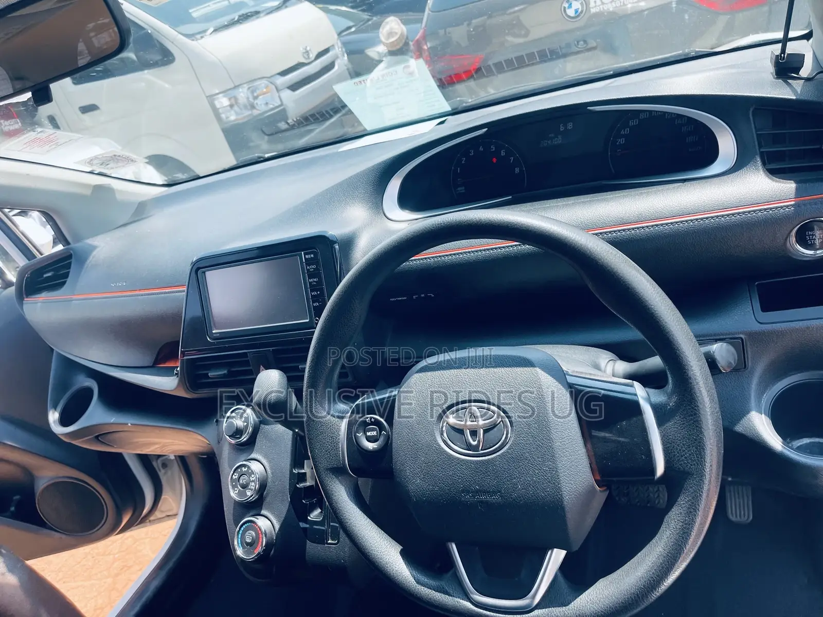 Toyota Sienta 2016 White