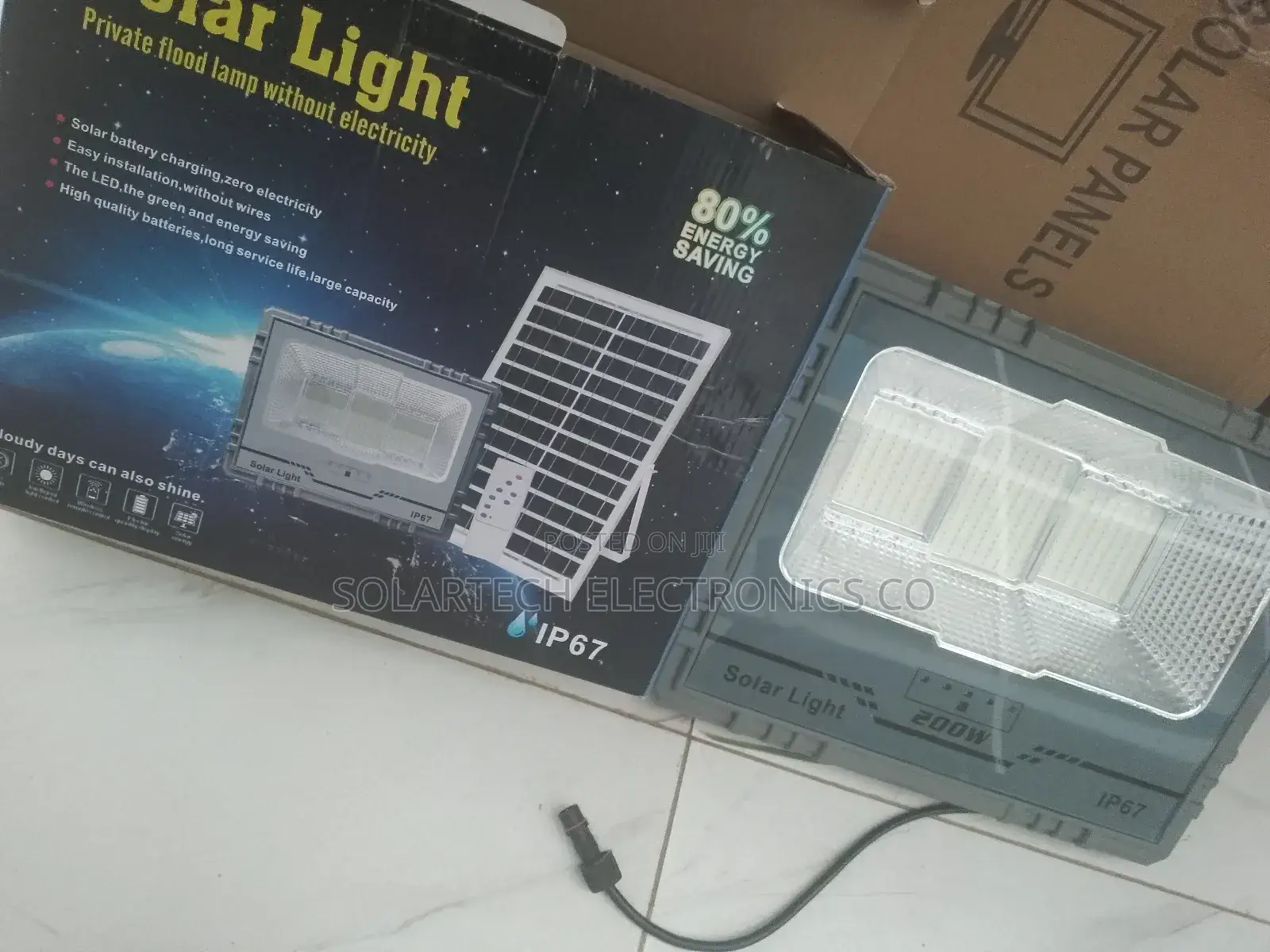 200W Solar Flood Lights ( Energy Saving)