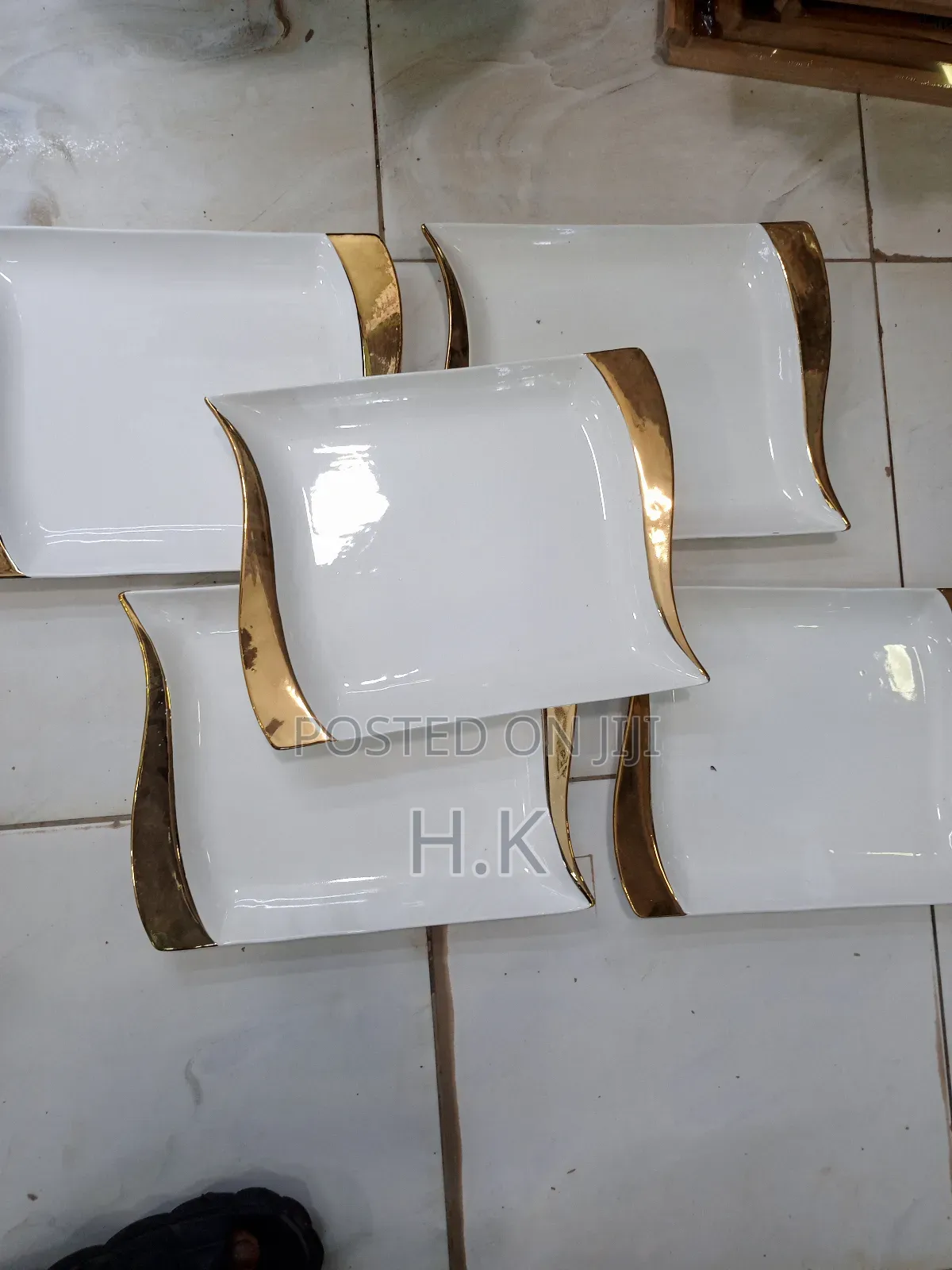 6pcs of Golden Dinner