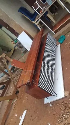 Classic Tvstand