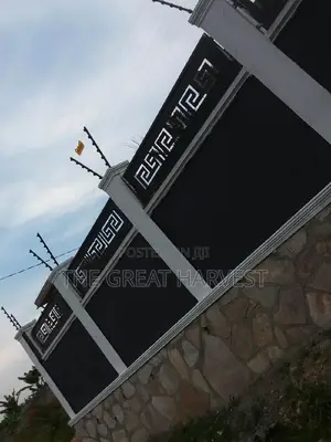 Electric Fence With Alarm System
