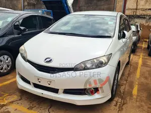 Toyota Wish 2011 White