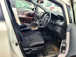 Toyota Wish 2011 White