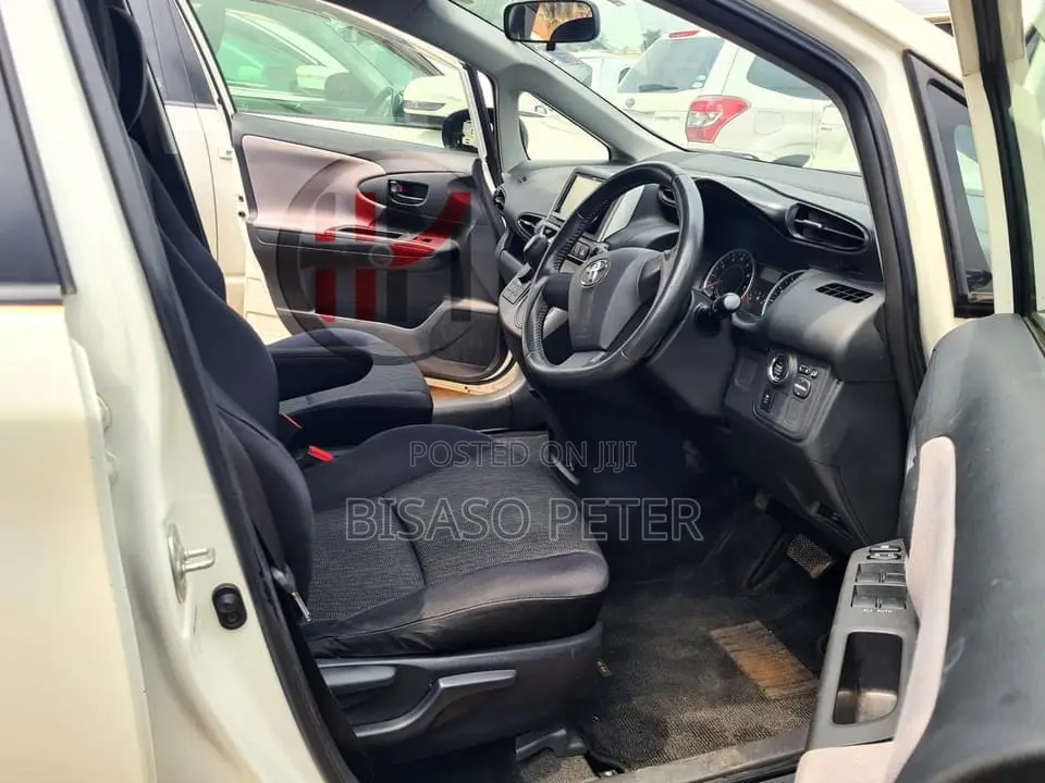 Toyota Wish 2011 White