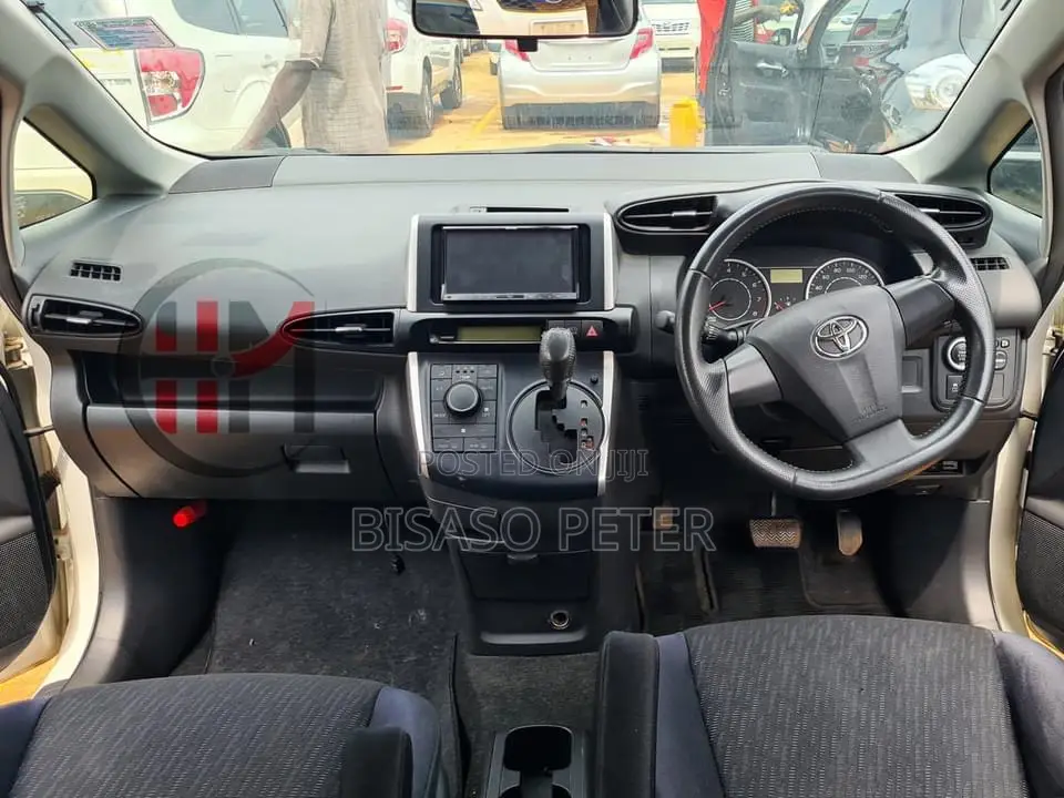 Toyota Wish 2011 White