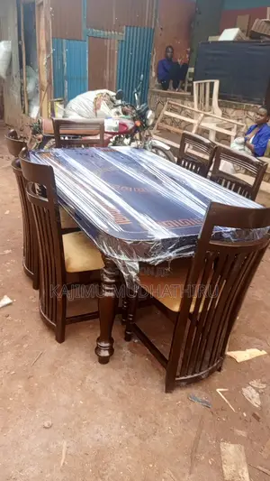 6seater Mahogany Dinning Table