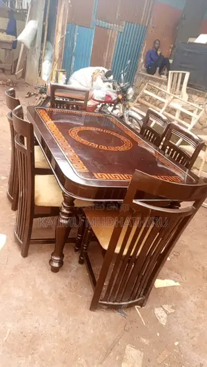 6seater Dinning Table Mahogany