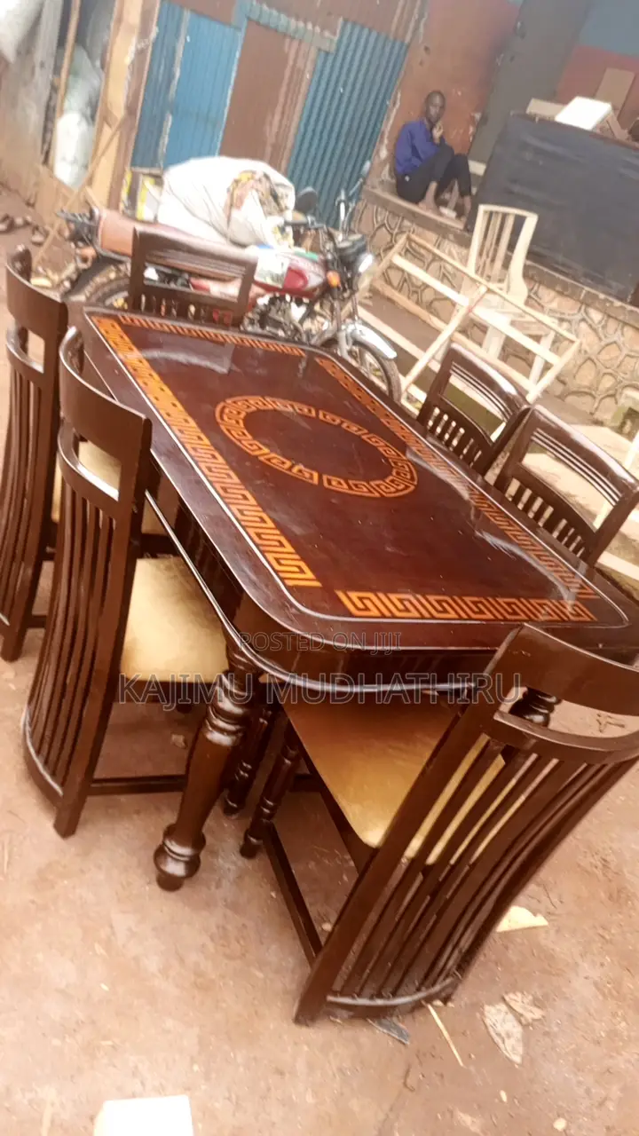 6seater Mahogany Dinning Table