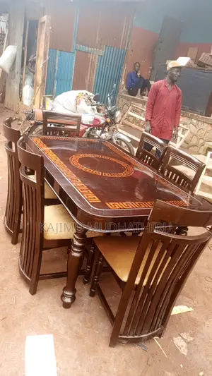 6seater Dinning Table Mahogany