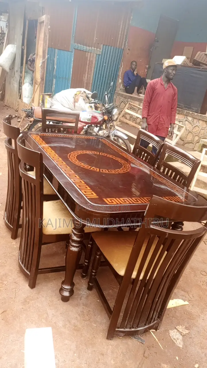 6seater Dinning Table Mahogany