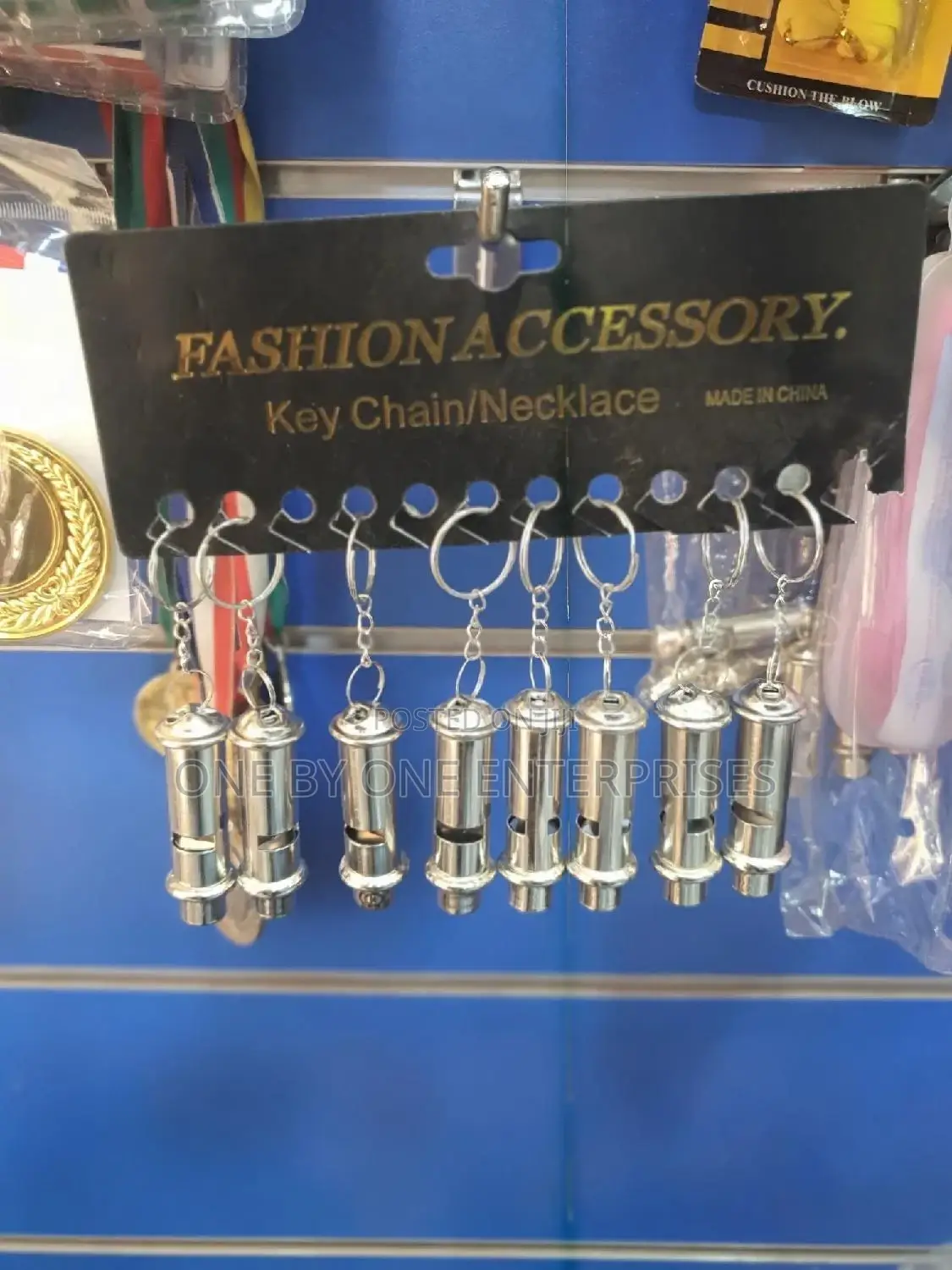 Security Whistle Fashionable Life Saving Whistle Metallic