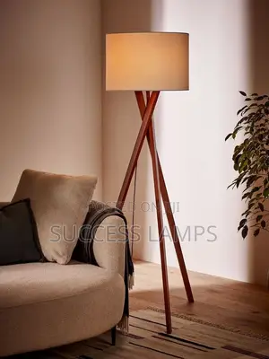 Trippled Stand Floor Lamp