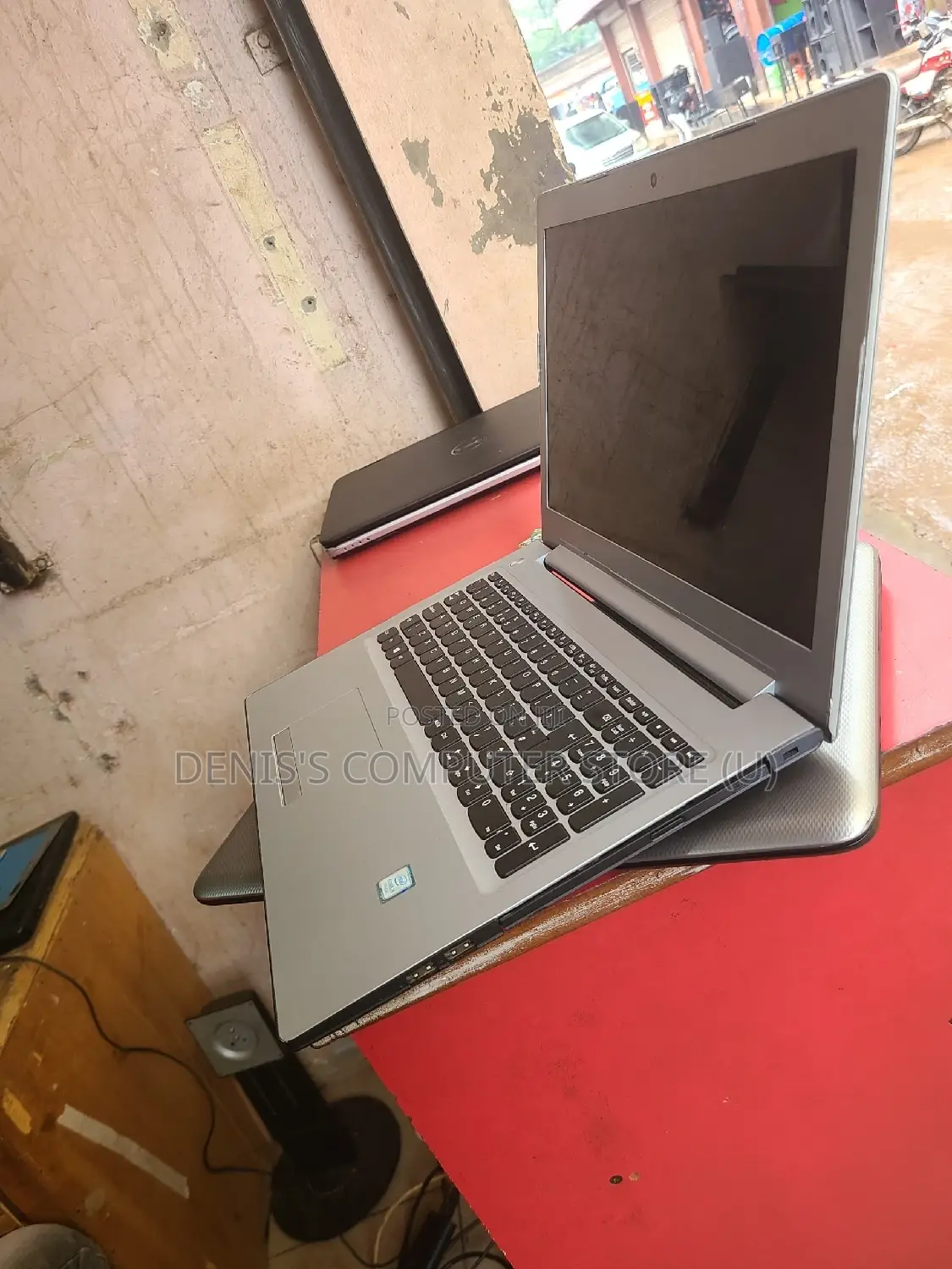 Laptop Lenovo Ideapad 3 8GB Intel Core I5 SSHD+SSD 250GB