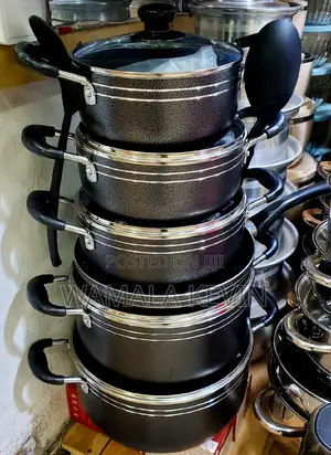 Non-Stick Saucepans/Serving Dishes 11pcs