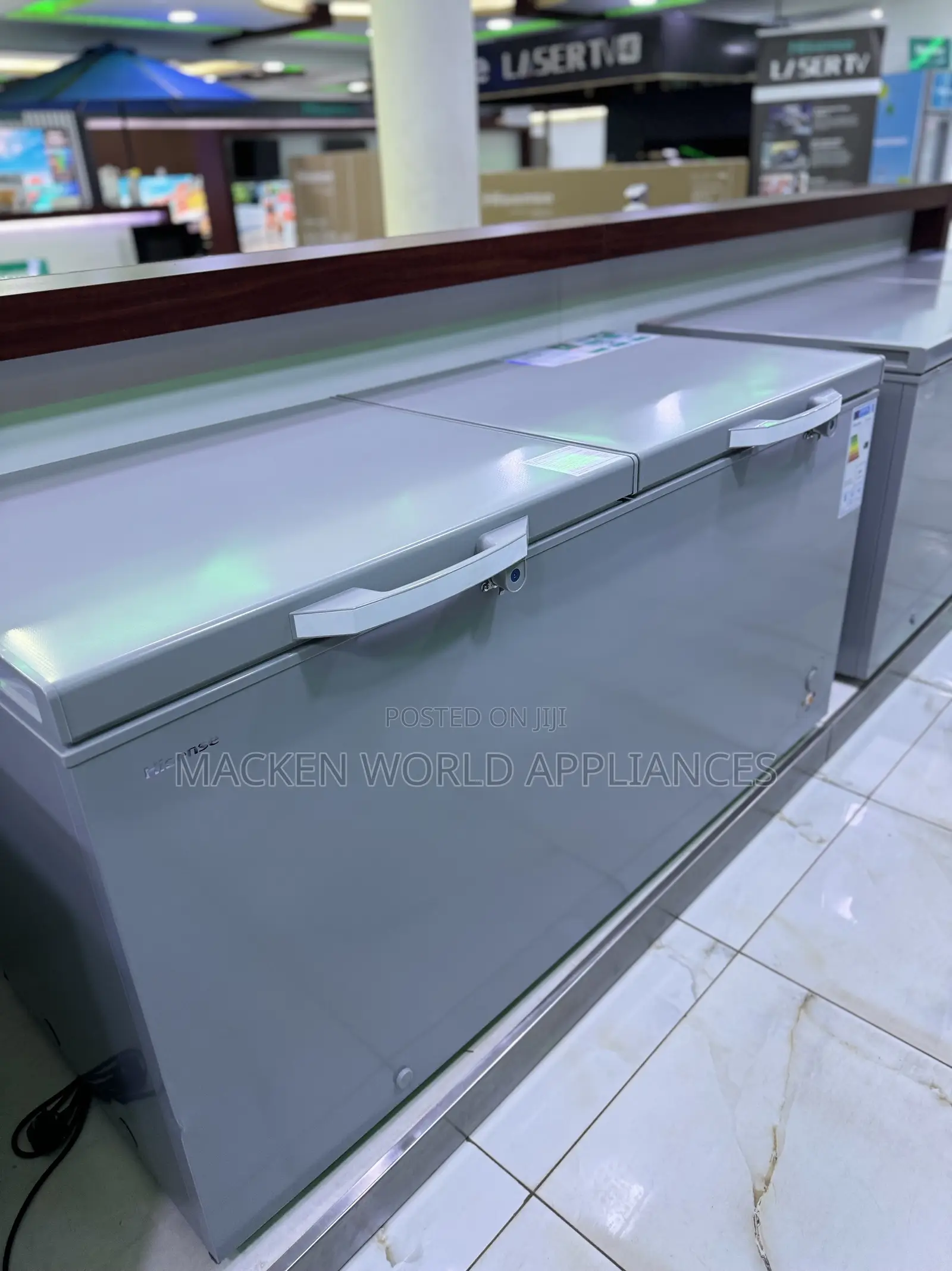 Hisense 660 Liters Double Door Deep Freezer