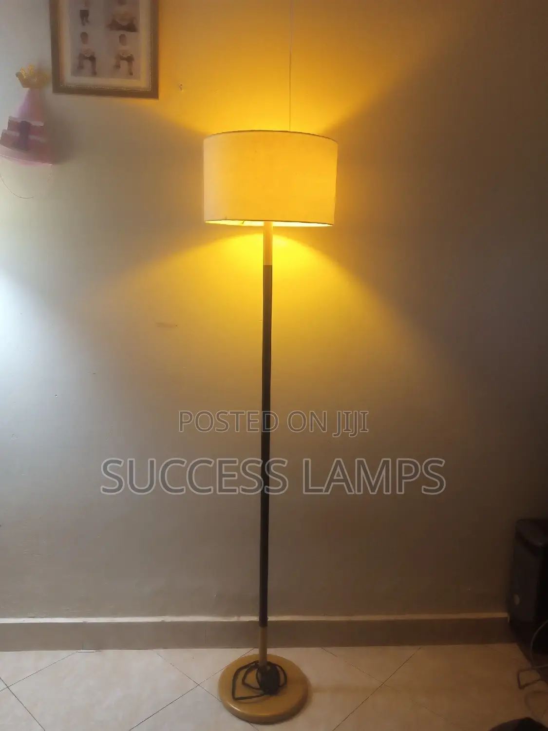 Straight Floor Lights