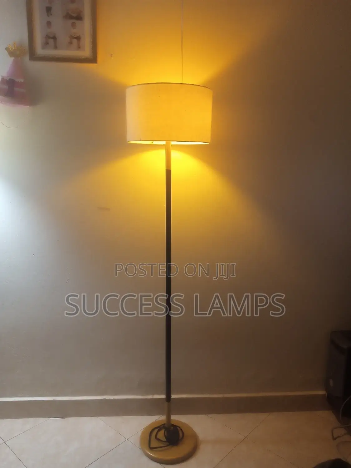 Straight Floor Lights