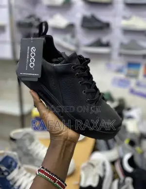 Original Triple Black Casual Ecco Leather Sneakers