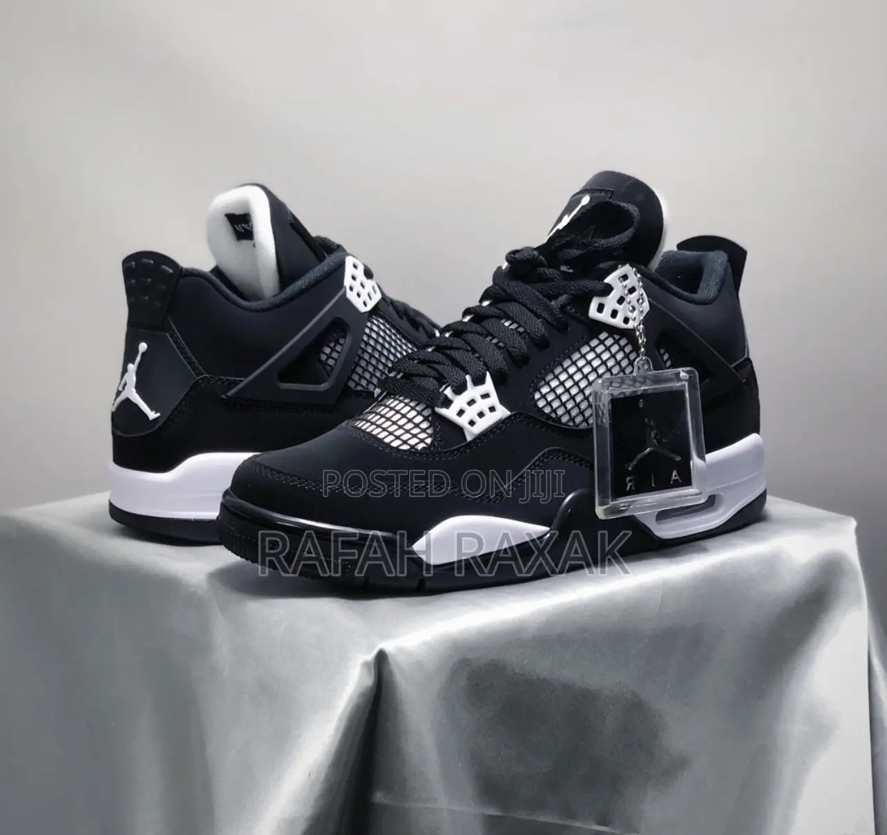 Original Nike Air Jordan 4 Retro Black/White Thunder Sneaker