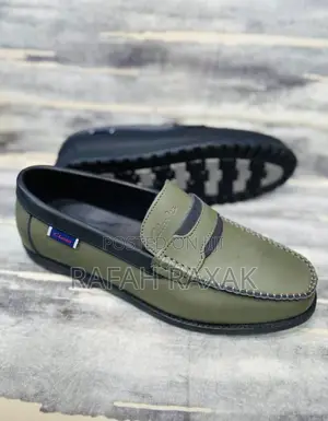 Original Army Green Clarks Casual Flat Sole Moccasins