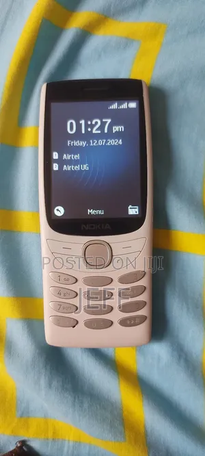 Nokia 8210 4G White