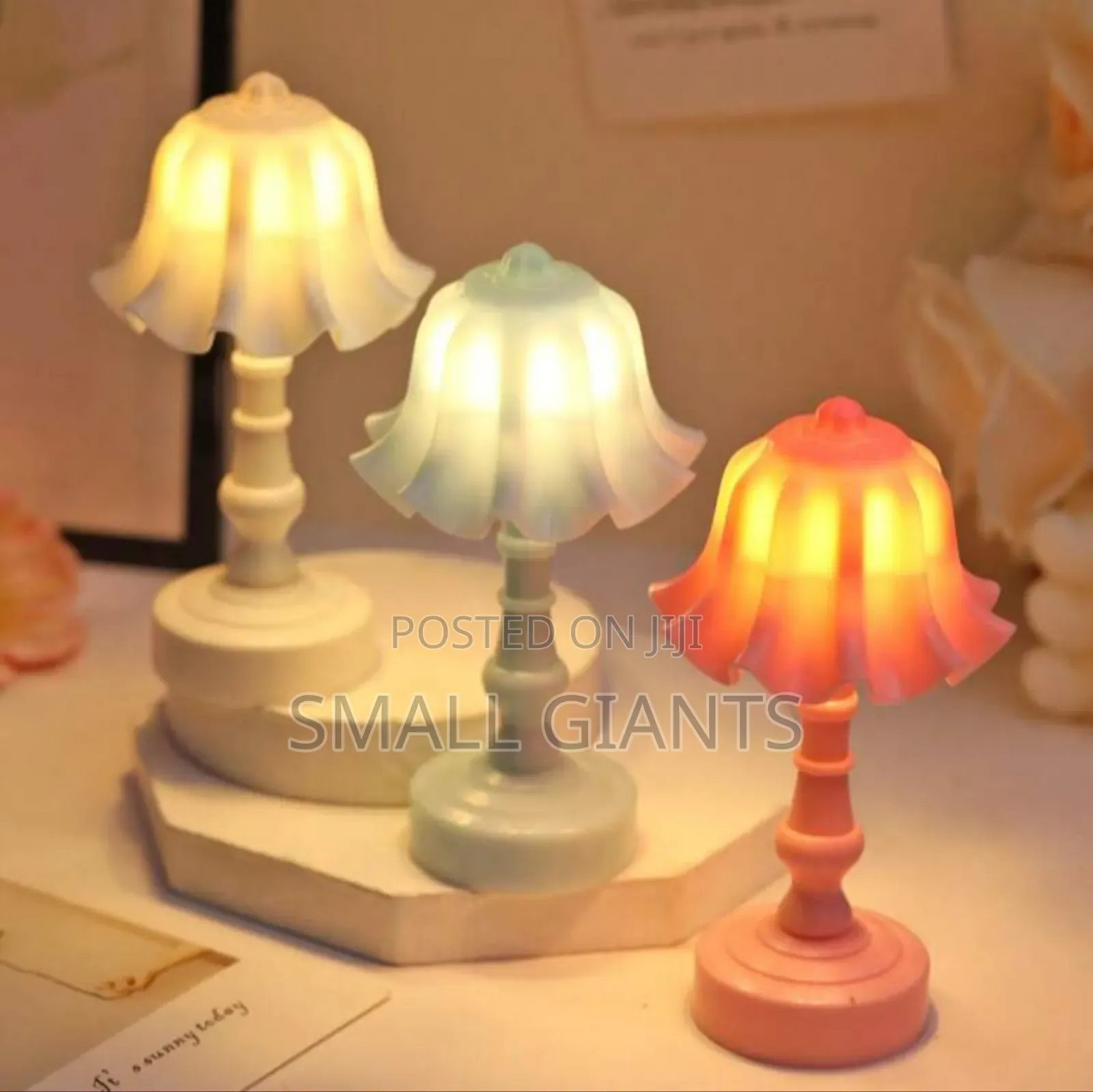 1pc Lotus Small LED Table Lamp