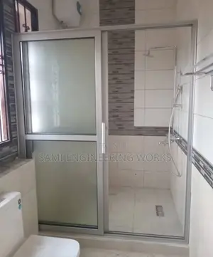 Slidding Shower Divider Aluminum