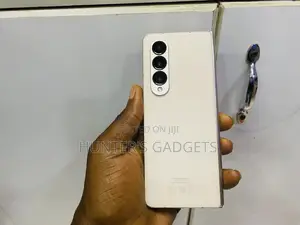 Samsung Galaxy Z Fold4 256 GB Silver