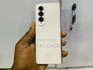 Samsung Galaxy Z Fold4 256 GB Silver