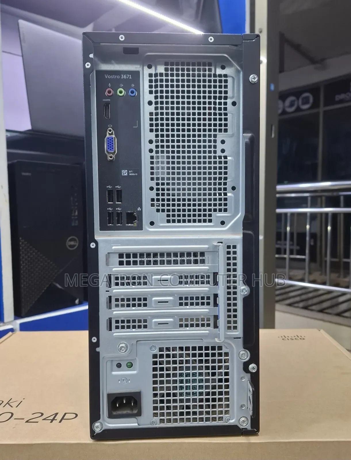 Desktop Computer Dell 8GB Intel Core I3 HDD+SSD 500GB