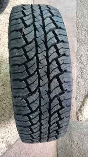 285/75r16 Adventure a/T