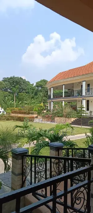 Beautiful Land Scaping and Compound Designing Here.
