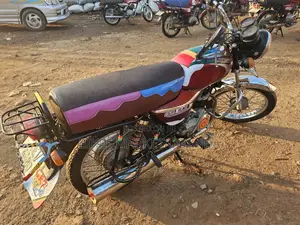 Bajaj Boxer 2019 Red