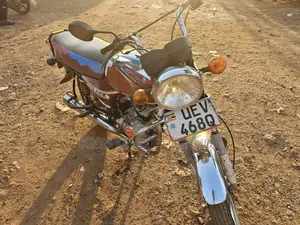 Bajaj Boxer 2019 Red
