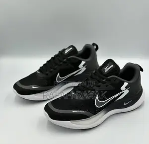Original Nike Air Zoom Max Trainer Sneakers