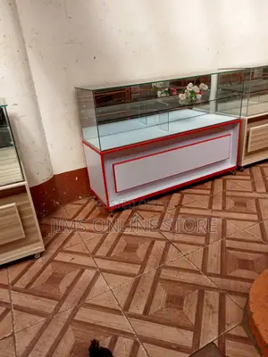 Glass Counter 5ft