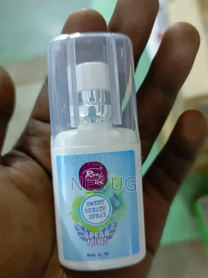 Rivaj Mouth Spray With Spearmint Mouth Freshener - 20 Ml