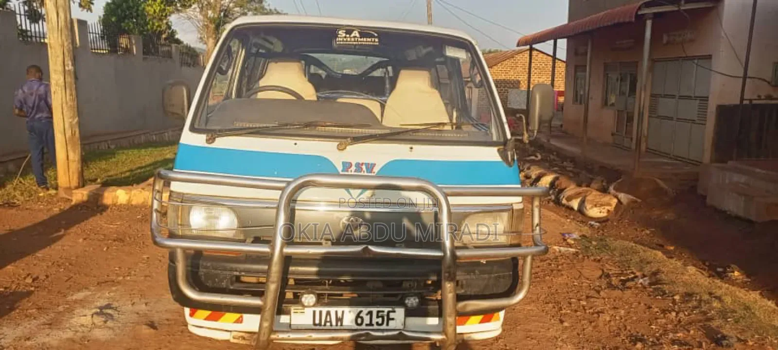Toyota HiAce 2001 White