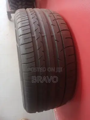275/40r20 Dunlop 106 Y New Tyres.