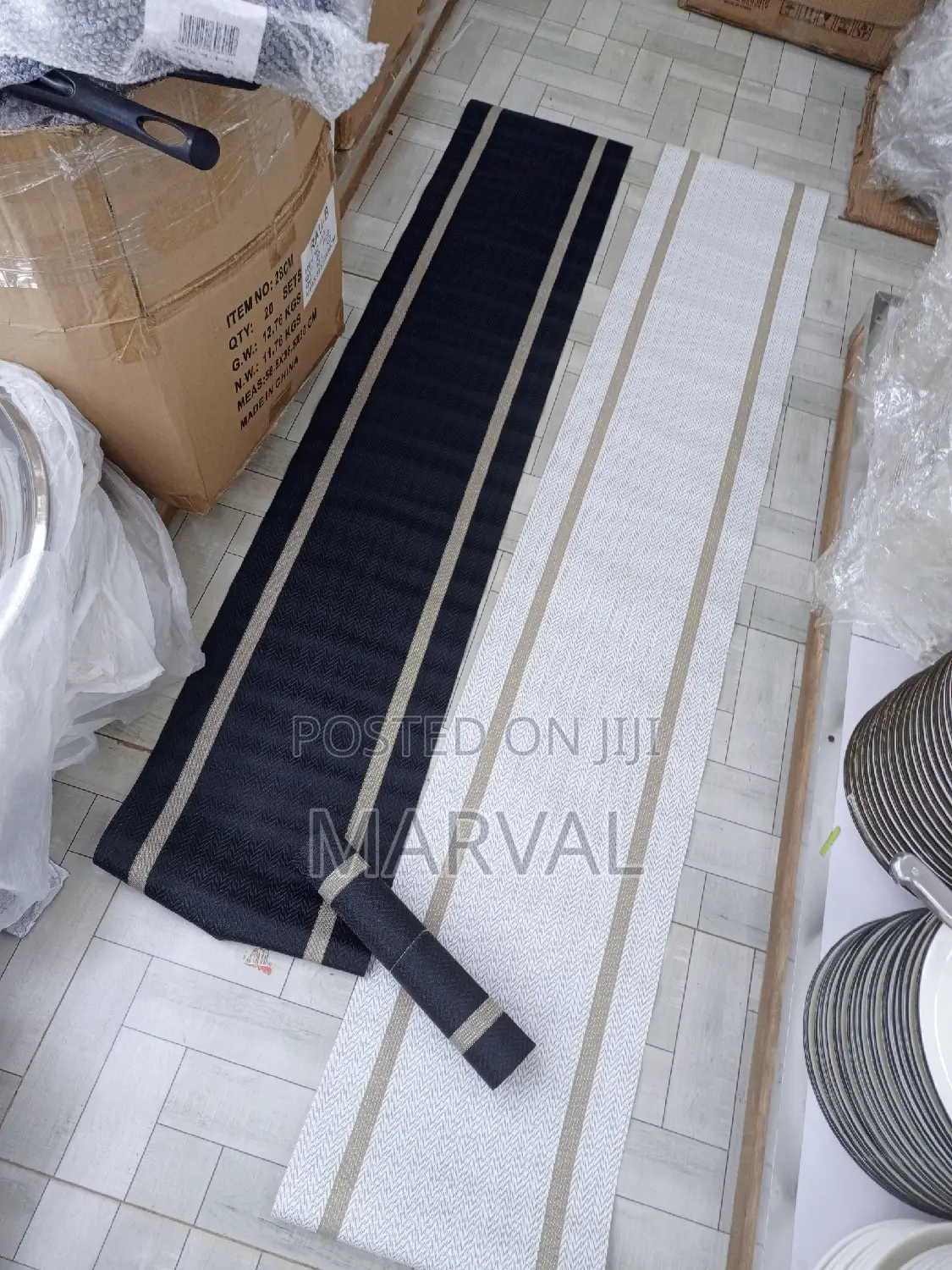 8 Seater Table Runner