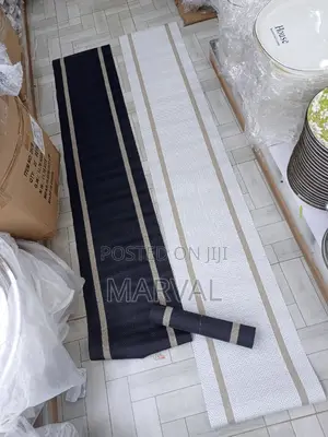 8 Seater Table Runner