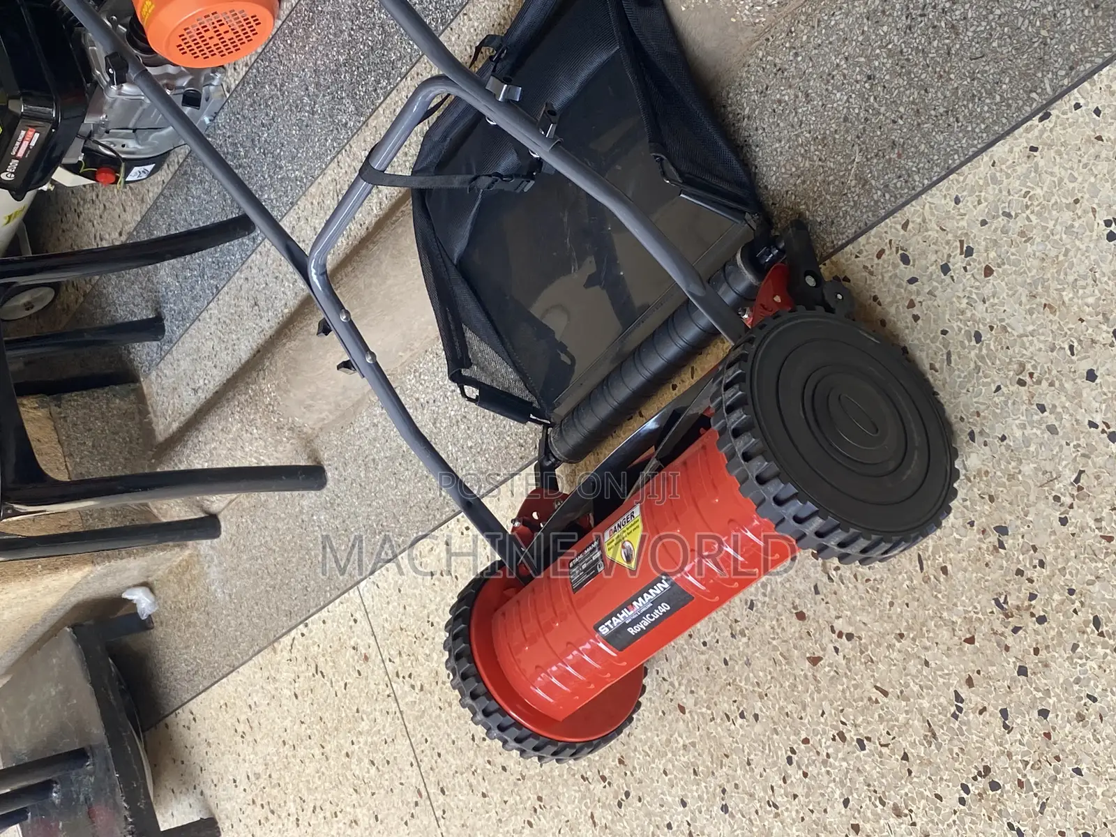 Stahl Man Manual Mower /Pushable Grass Cutter