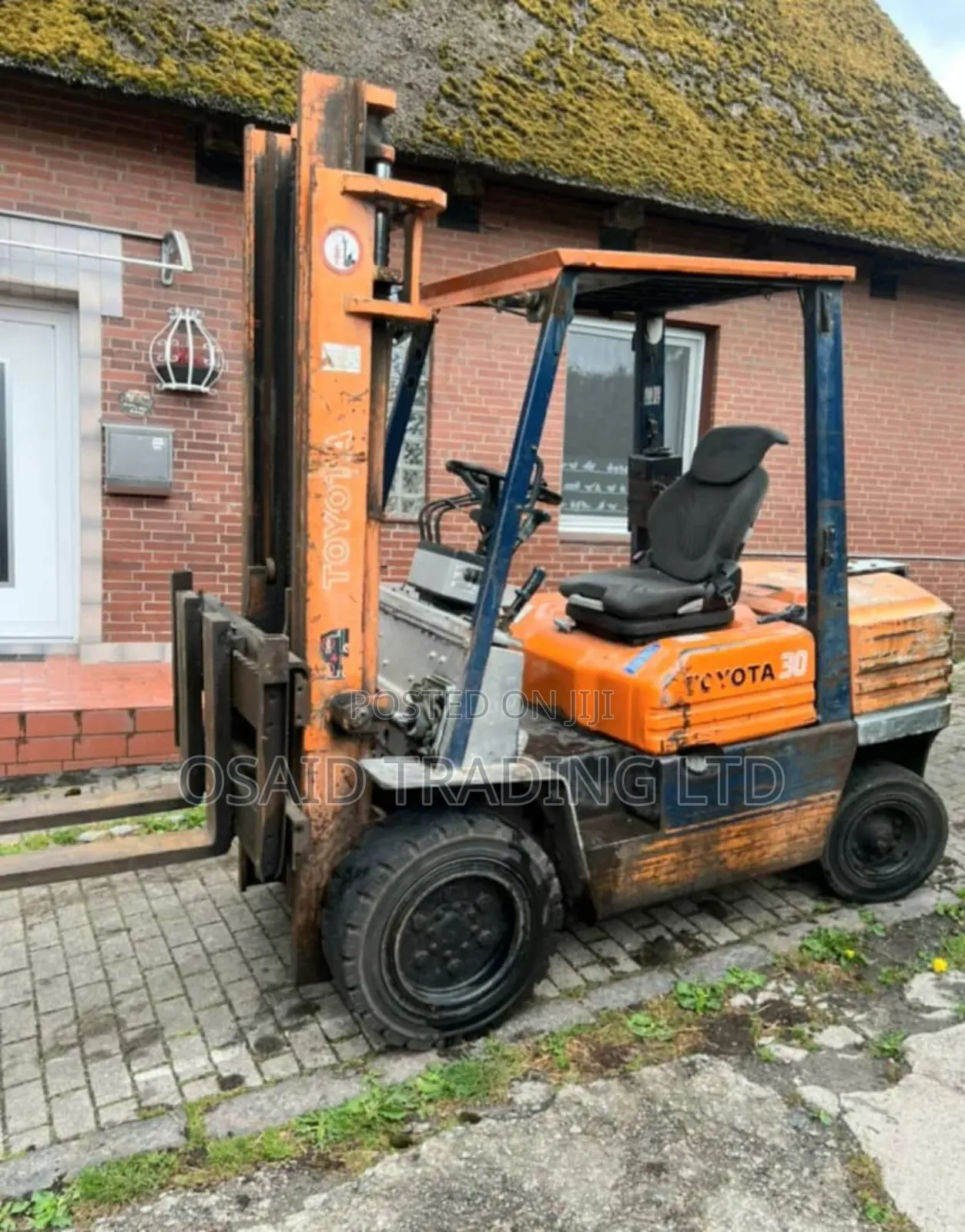 Forklift 50%
