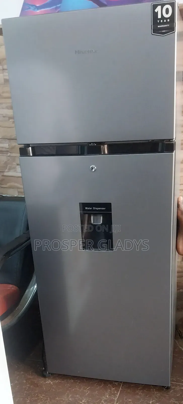270 Litres Hisense Refrigerator With a Despenser