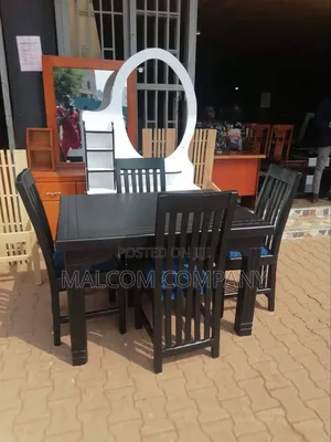 Four Seater Dinning Table