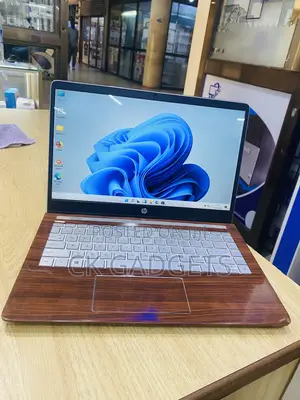 Laptop HP Pavilion 14 8GB Intel Core I7 HDD+SSD 500GB