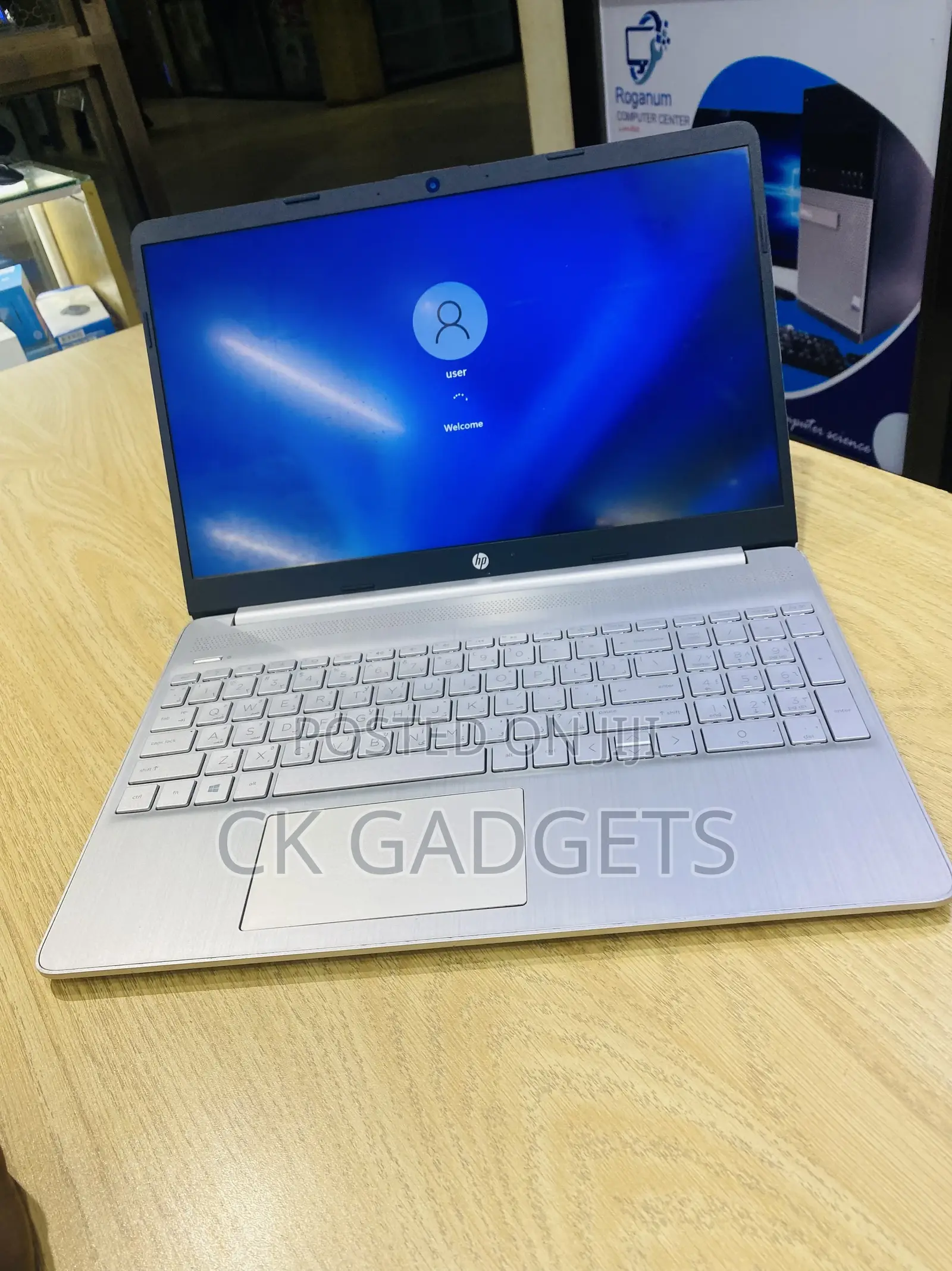 Laptop HP Pavilion 15-cs3063cl 8GB Intel Core i5 SSD 256GB