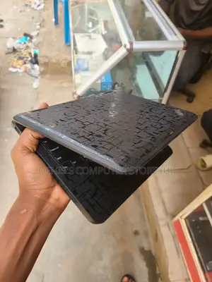 Laptop Lenovo Yoga 11e 4GB Intel Celeron SSD 500GB