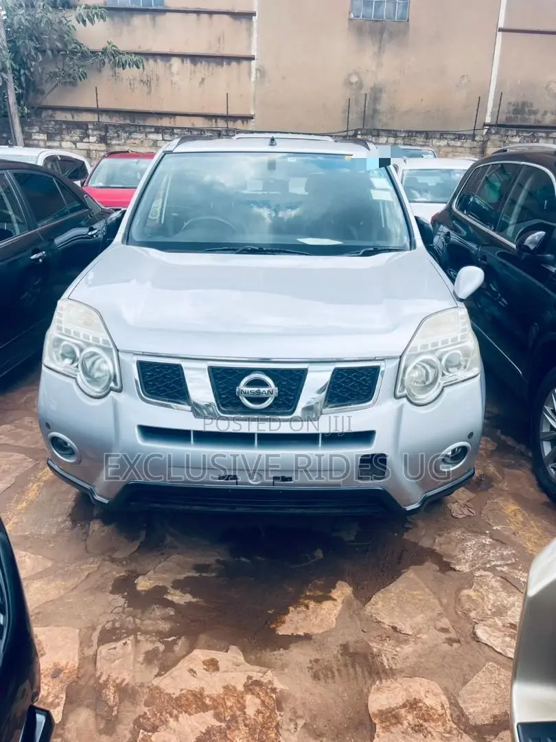 Nissan X-Trail 2012 Silver